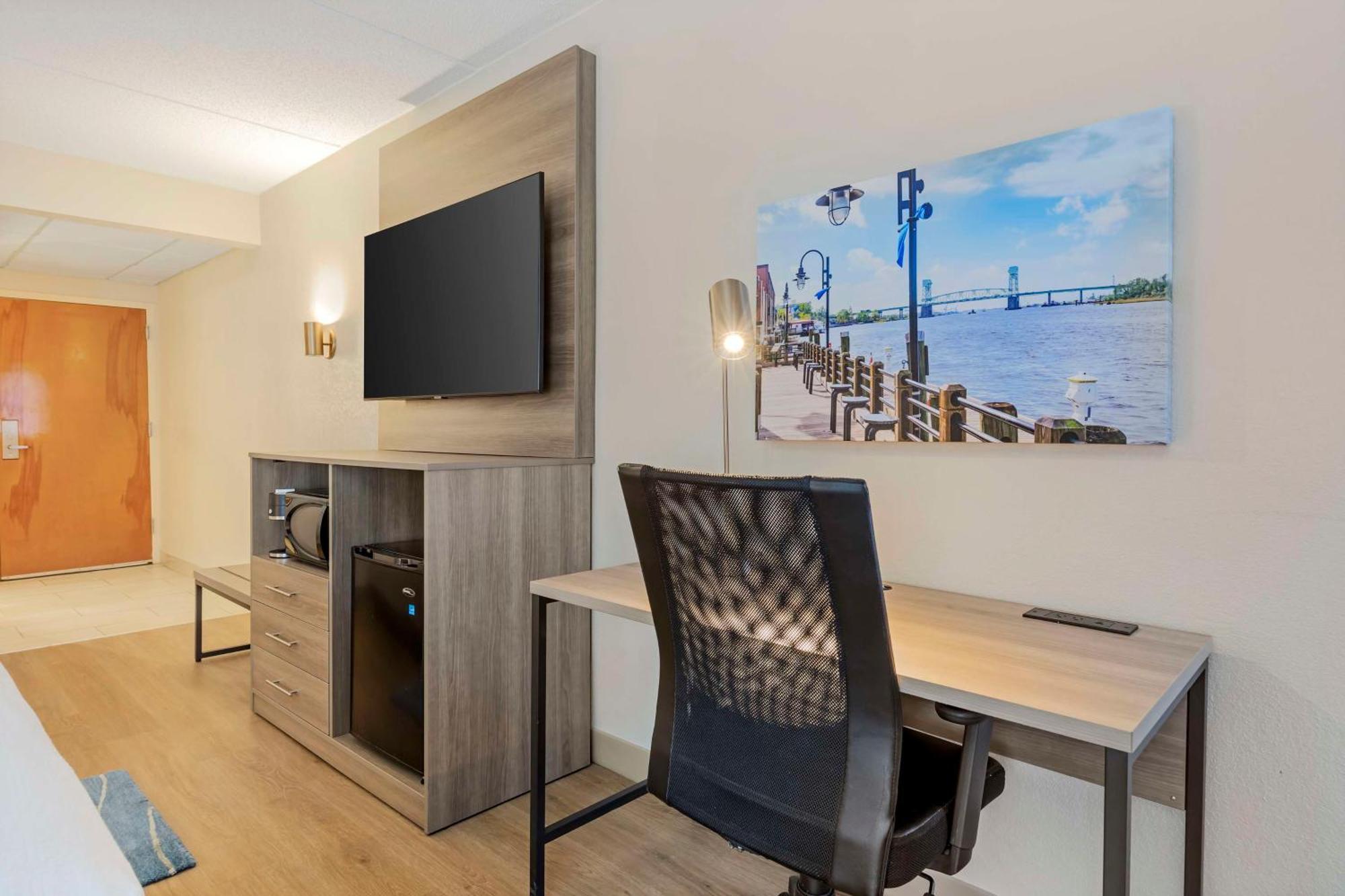 Best Western Plus Wilmington / Wrightsville Beach Exterior photo